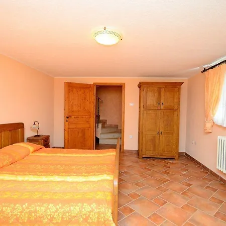 Valter 881 Apartment