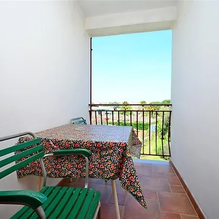 Valter 881 Apartment *