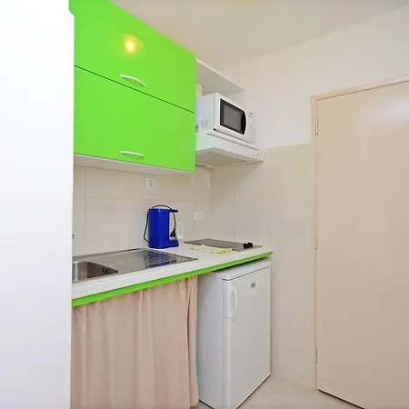 Valter 881 Apartment *