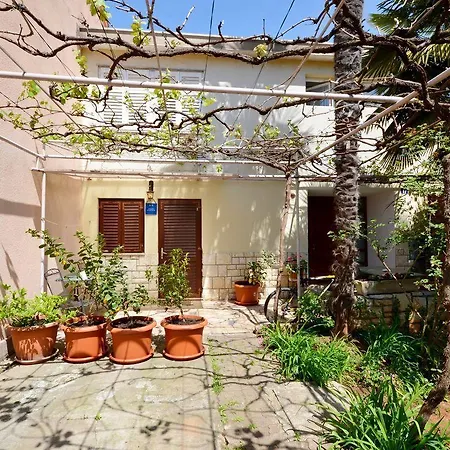 Valter 881 Novigrad Istria