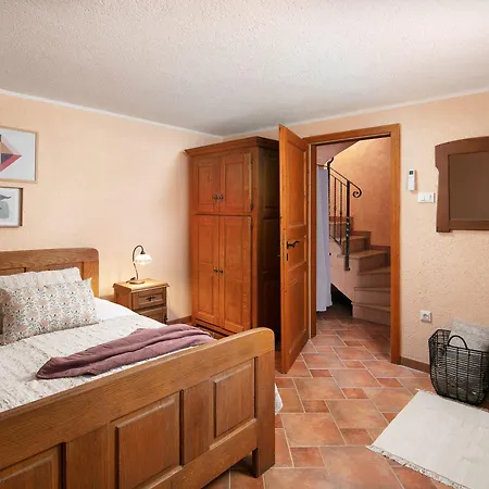 Valter 881 Apartment *