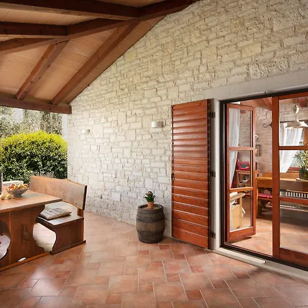 Valter 881 Novigrad Istria